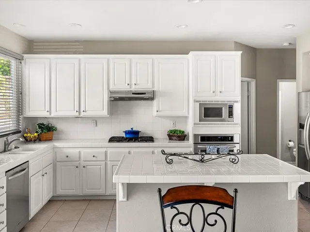 30503 Corsica Place, Castaic, California 91384