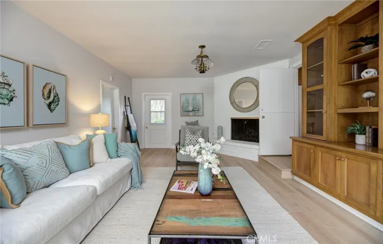 8 Silver Saddle Lane, Rolling Hills Estates, California 90274