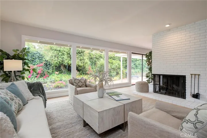 8 Silver Saddle Lane, Rolling Hills Estates, California 90274
