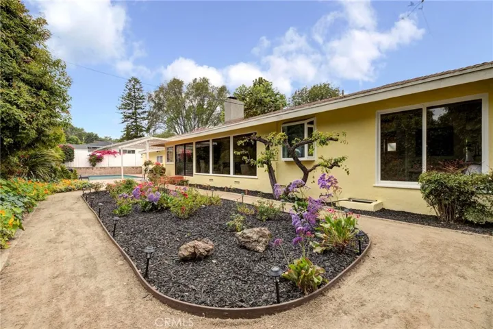 8 Silver Saddle Lane, Rolling Hills Estates, California 90274