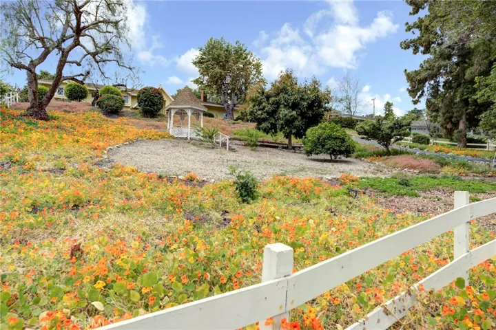 8 Silver Saddle Lane, Rolling Hills Estates, California 90274