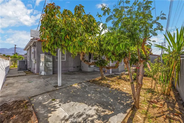 922 E Rosewood Court, Ontario, California 91764