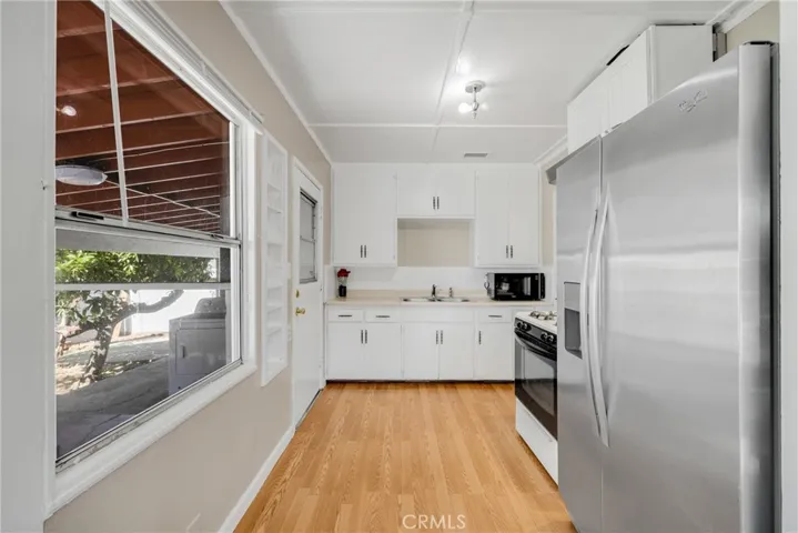 922 E Rosewood Court, Ontario, California 91764
