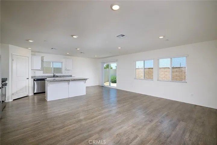 1294 Memorial Avenue, Hemet, California 92543