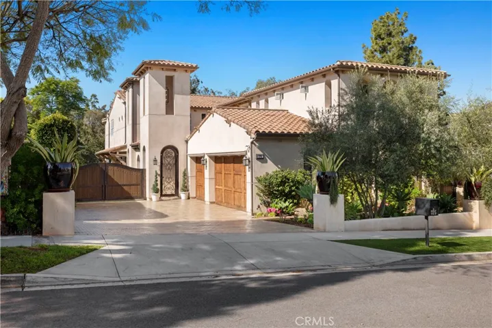 375 Santa Isabel Avenue, Newport Beach, California 92660