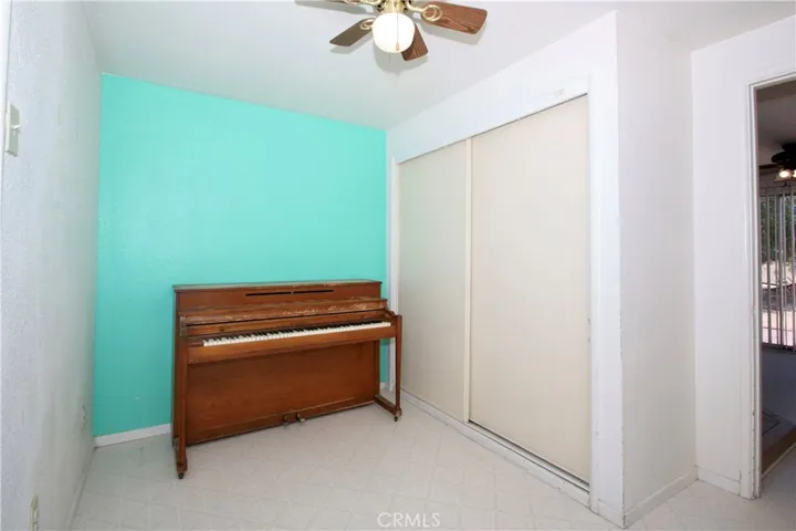 3575 Marvin Drive, Yucca Valley, California 92284