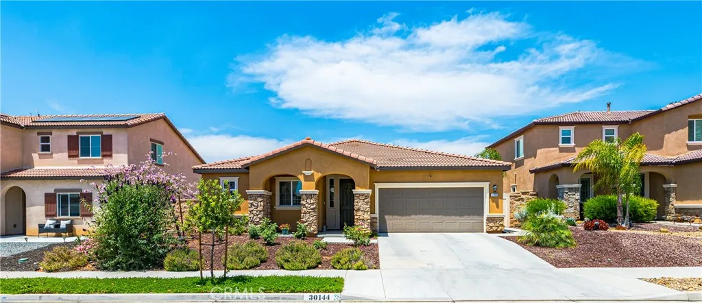 30144 Crescent Pointe Way, Menifee, California 92585