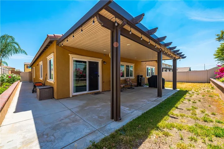 30144 Crescent Pointe Way, Menifee, California 92585