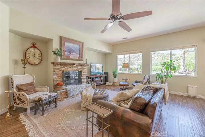 2315 Malia Court, Acton, California 93510