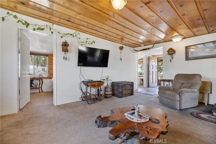 598 Maria Road, Pinon Hills, California 92372