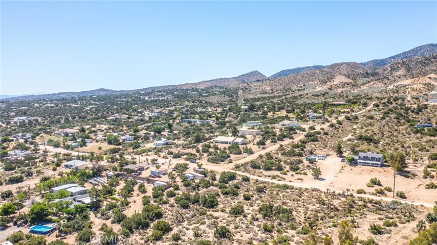 598 Maria Road, Pinon Hills, California 92372