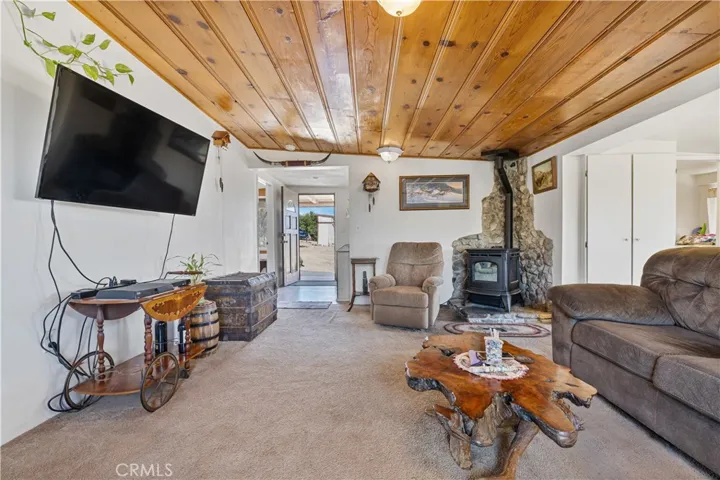 598 Maria Road, Pinon Hills, California 92372