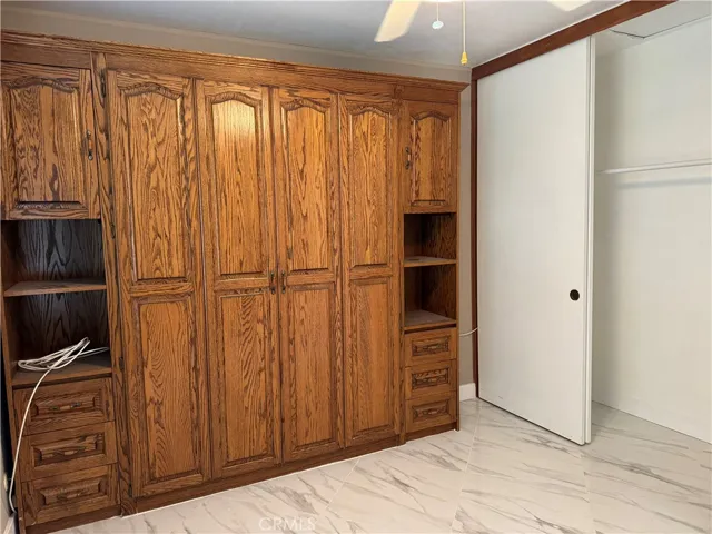 Murphy Bed in guest room!