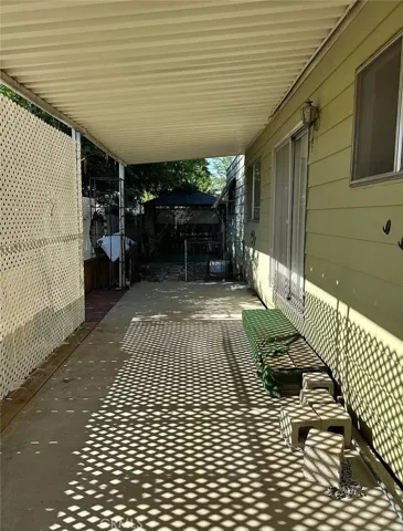 320 N Blackstone Street 29, Tulare, California 93274