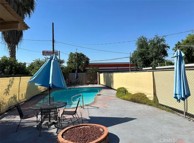 320 N Blackstone Street 29, Tulare, California 93274