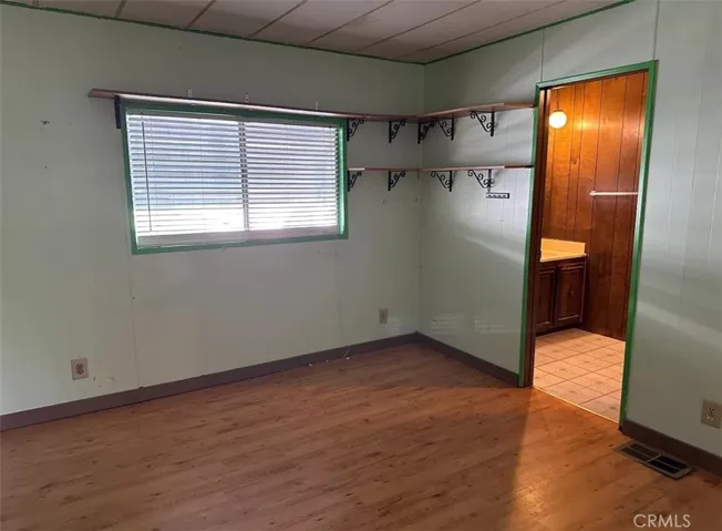 320 N Blackstone Street 29, Tulare, California 93274