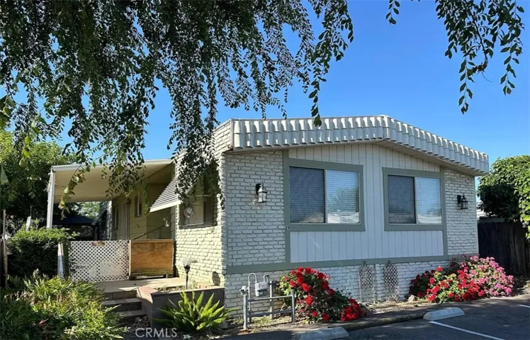 320 N Blackstone Street 29, Tulare, California 93274