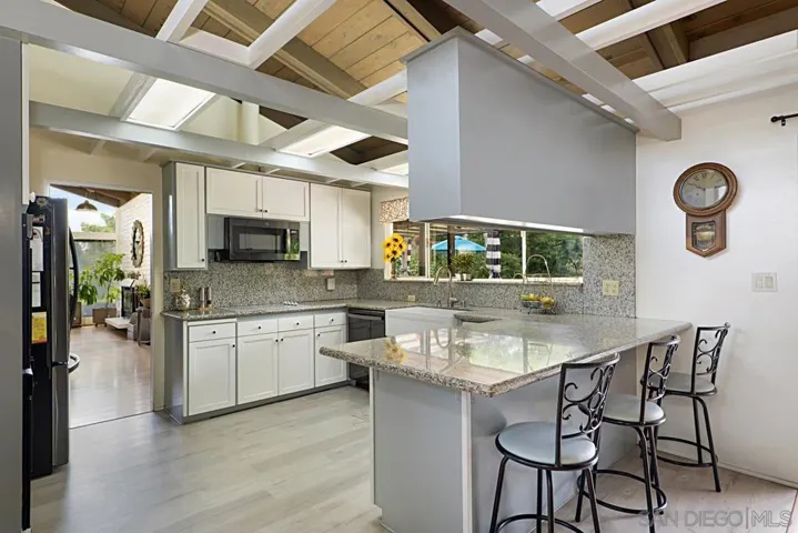 821 E 17th Ave, Escondido, California 92025