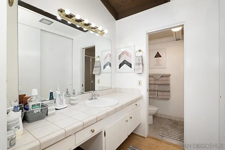 821 E 17th Ave, Escondido, California 92025