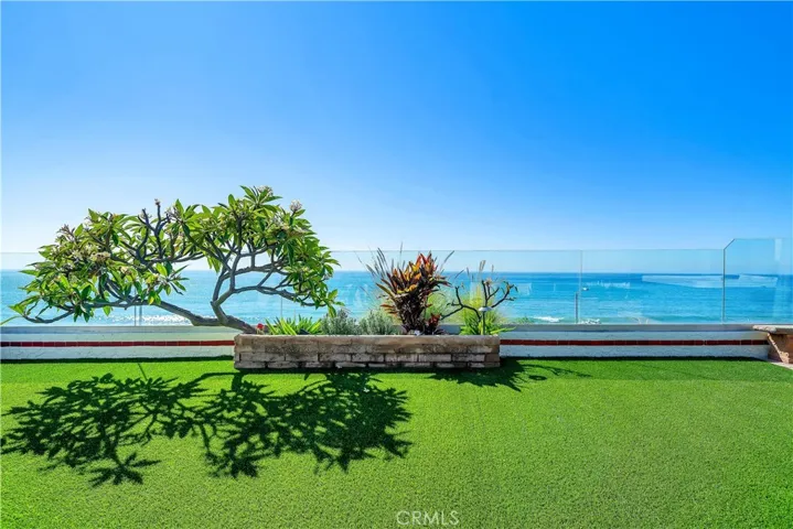 18034 Coastline Drive, Malibu, California 90265