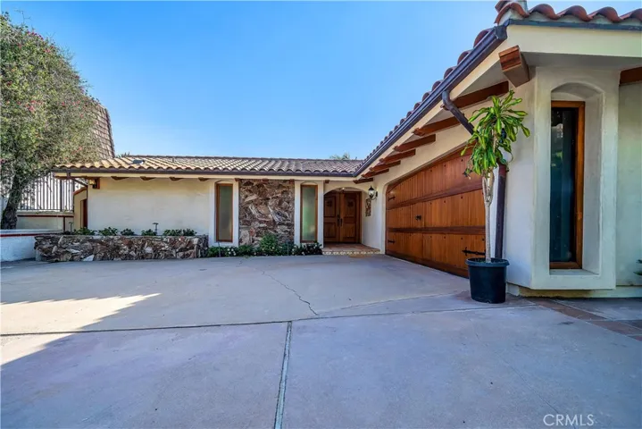 18034 Coastline Drive, Malibu, California 90265