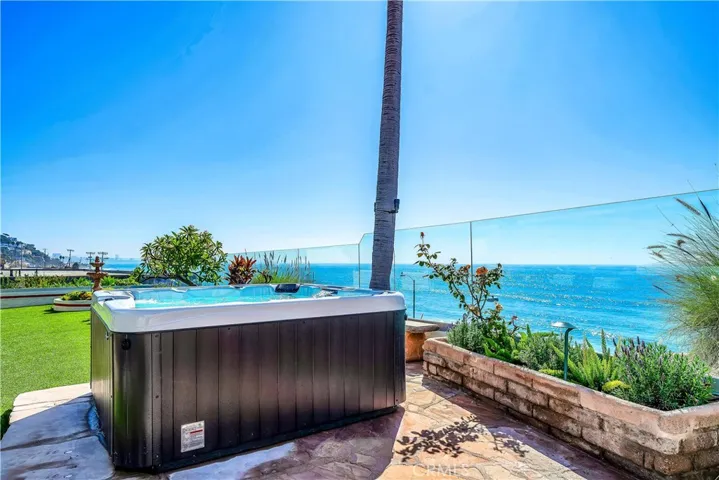 18034 Coastline Drive, Malibu, California 90265