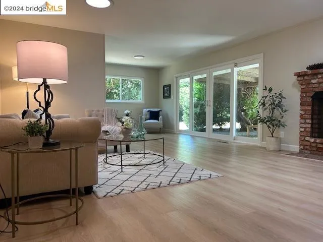 135 Pickering Place, Walnut Creek, California 94598