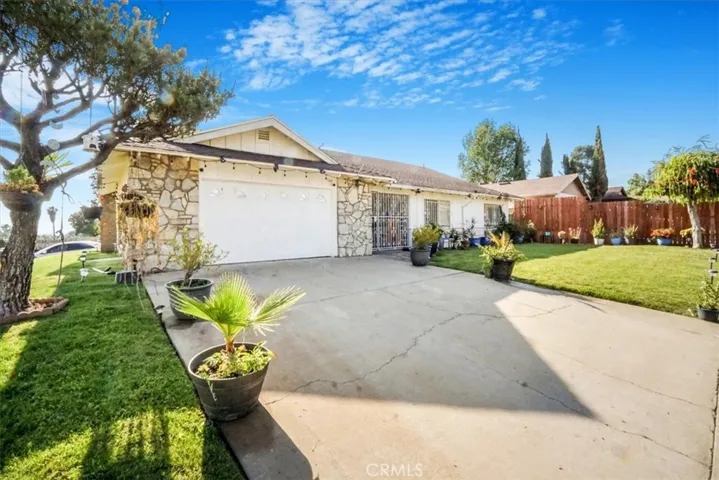 1544 Orange Street, Highland, California 92346