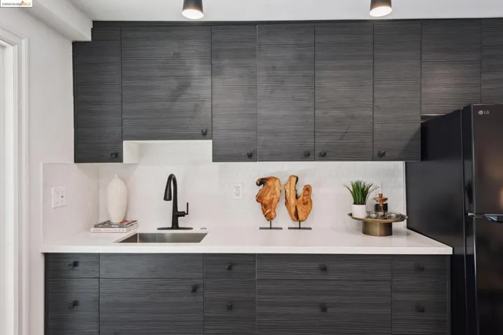 1023 Cragmont Ave, Berkeley, California 94708-1411