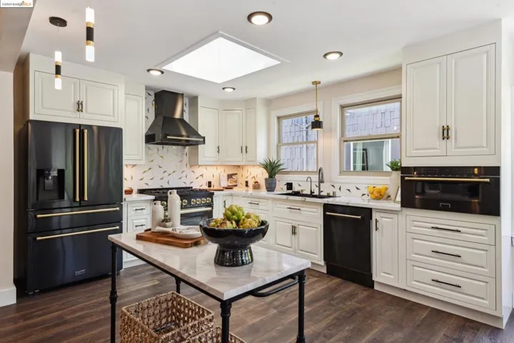 1023 Cragmont Ave, Berkeley, California 94708-1411