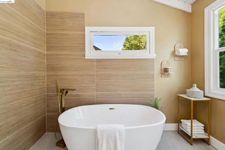 1023 Cragmont Ave, Berkeley, California 94708-1411