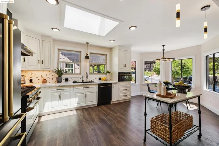 1023 Cragmont Ave, Berkeley, California 94708-1411