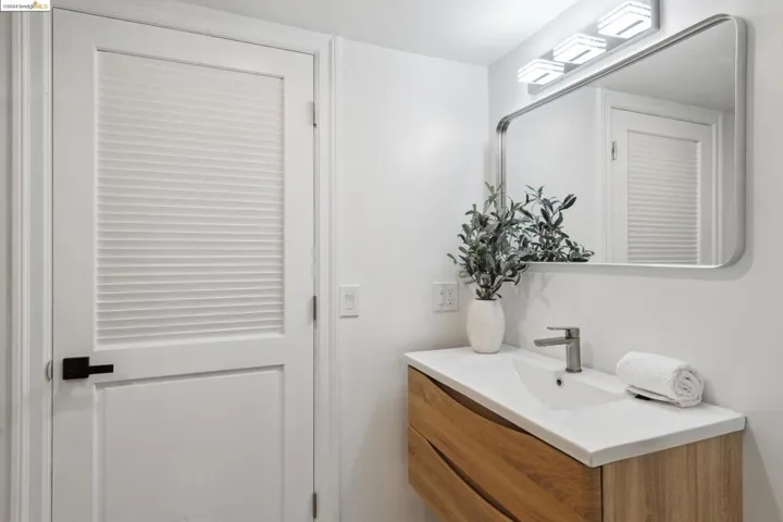 1023 Cragmont Ave, Berkeley, California 94708-1411