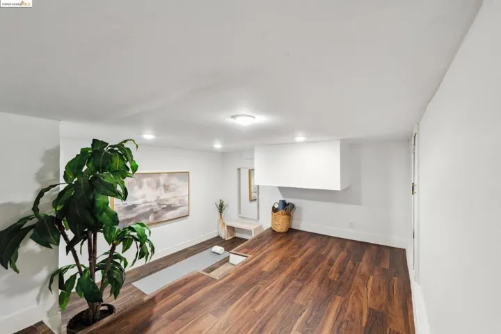 1023 Cragmont Ave, Berkeley, California 94708-1411