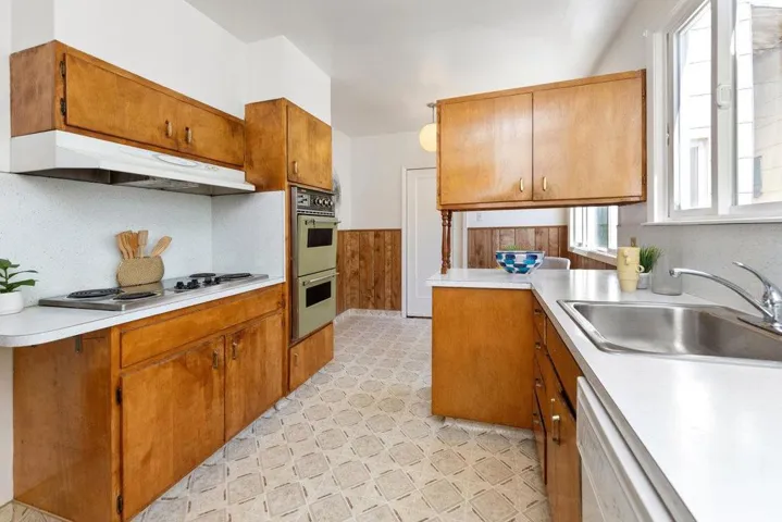 2321 34th Avenue, San Francisco, California 94116