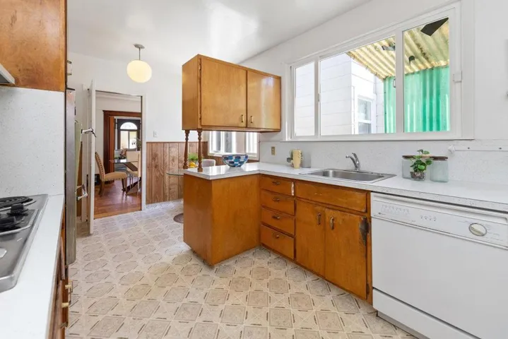 2321 34th Avenue, San Francisco, California 94116