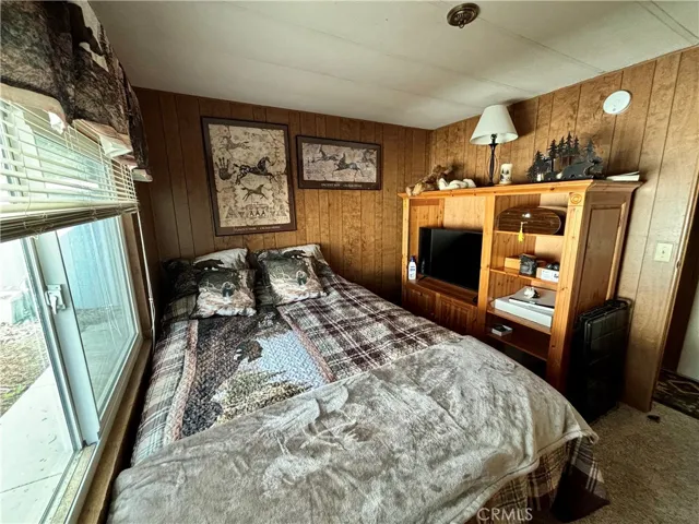 Guest Bedroom.  Windows are dual-paned and vinyl