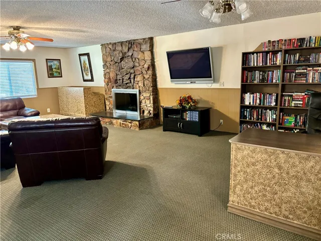Community sitting area and library