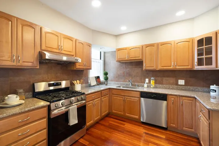 1231 37th Avenue, San Francisco, California 94122