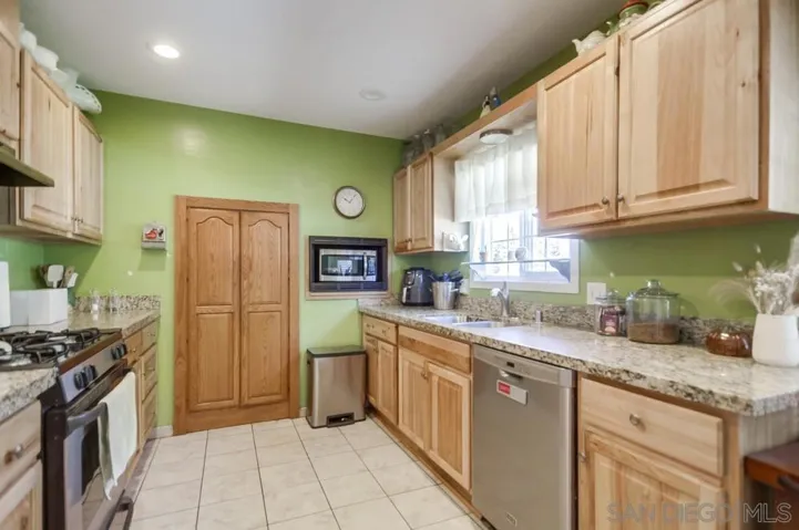 575 Trenton St, El Cajon, California 92019