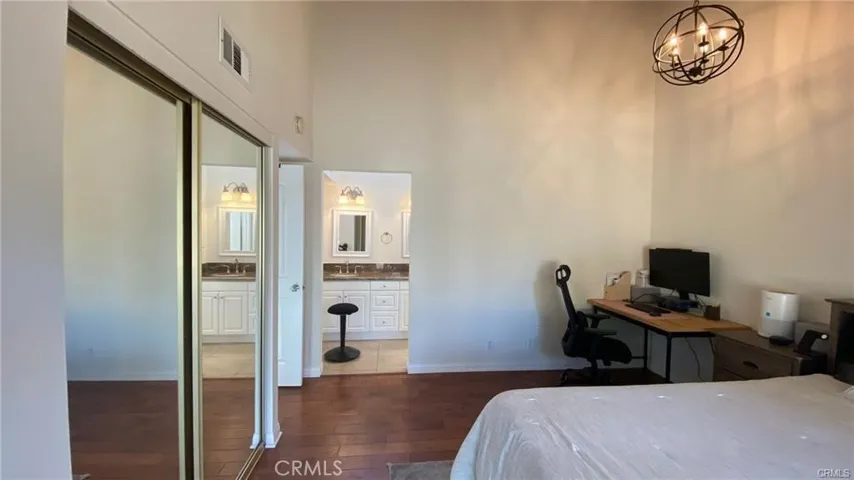 20 Spicewood Way, Irvine, California 92612