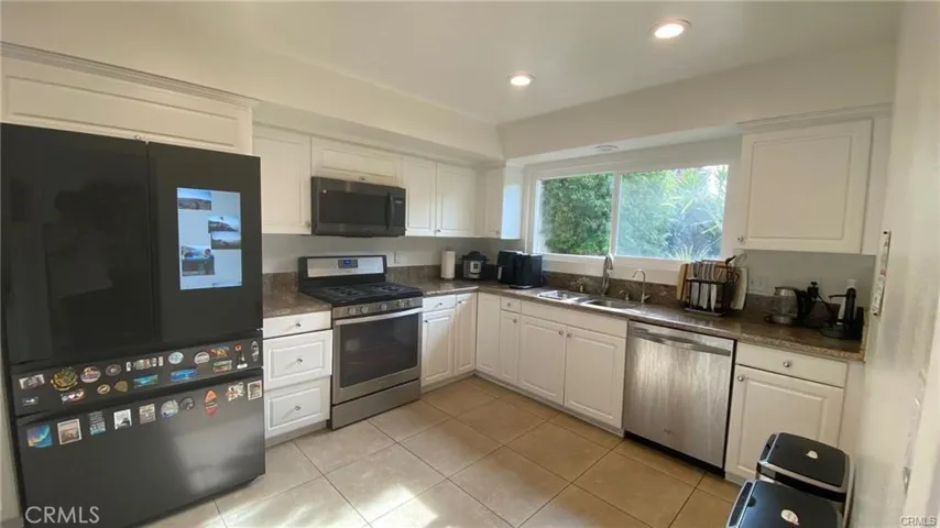 20 Spicewood Way, Irvine, California 92612