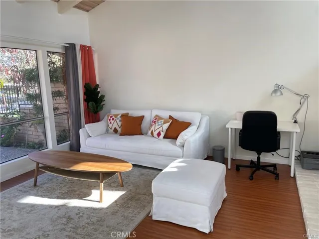 20 Spicewood Way, Irvine, California 92612
