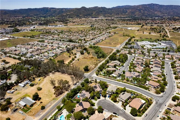 35482 Oro Court, Wildomar, California 92595