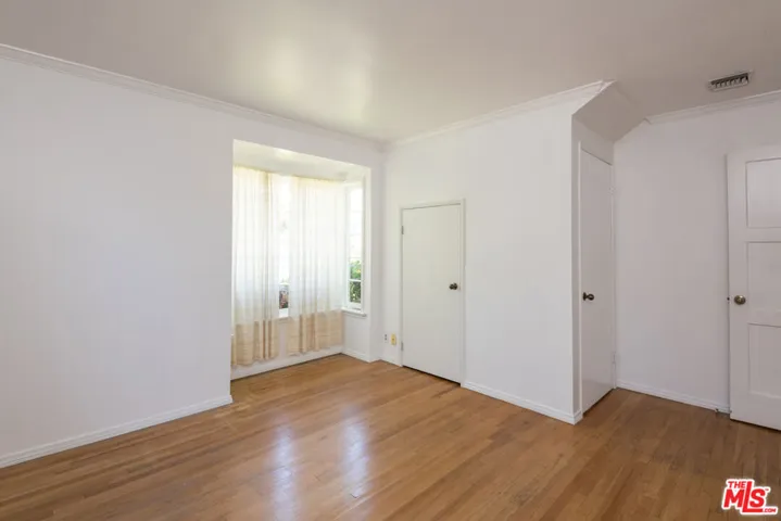 367 N Grenola Street, Pacific Palisades, California 90272