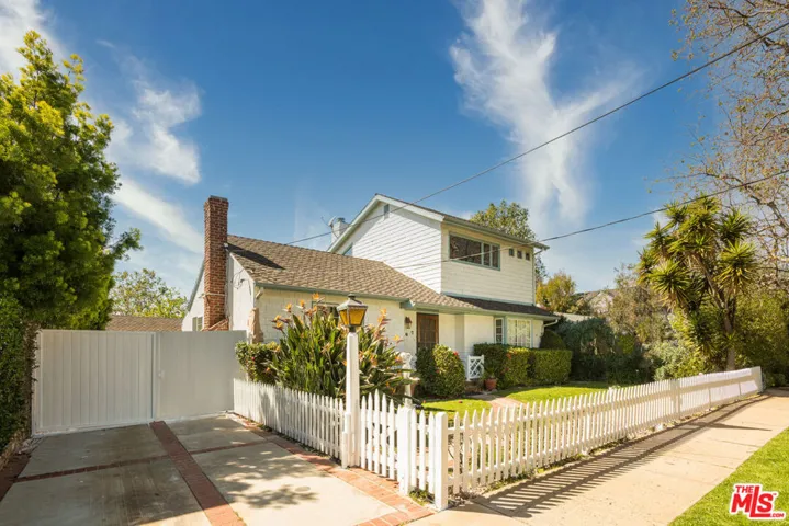 367 N Grenola Street, Pacific Palisades, California 90272