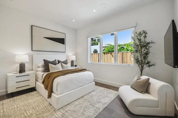 635 Marion Avenue, Palo Alto, California 94301