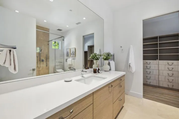 635 Marion Avenue, Palo Alto, California 94301