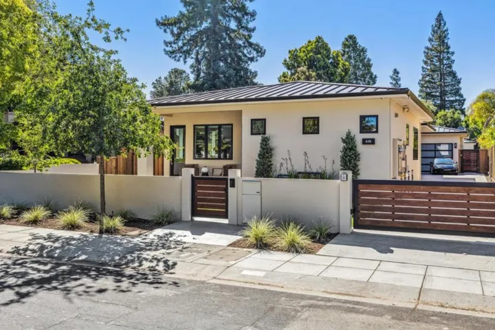 635 Marion Avenue, Palo Alto, California 94301