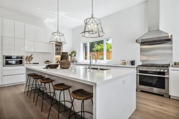 635 Marion Avenue, Palo Alto, California 94301